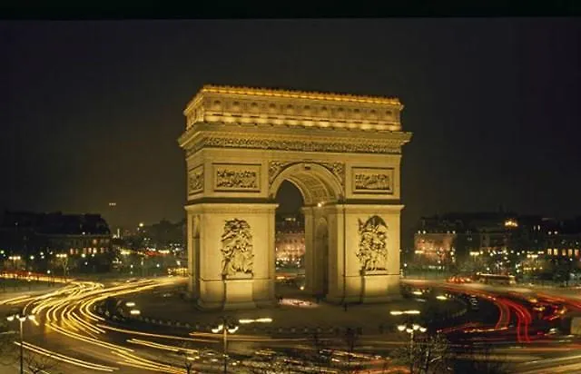 Champs Elysees - Cozy Studio Paris